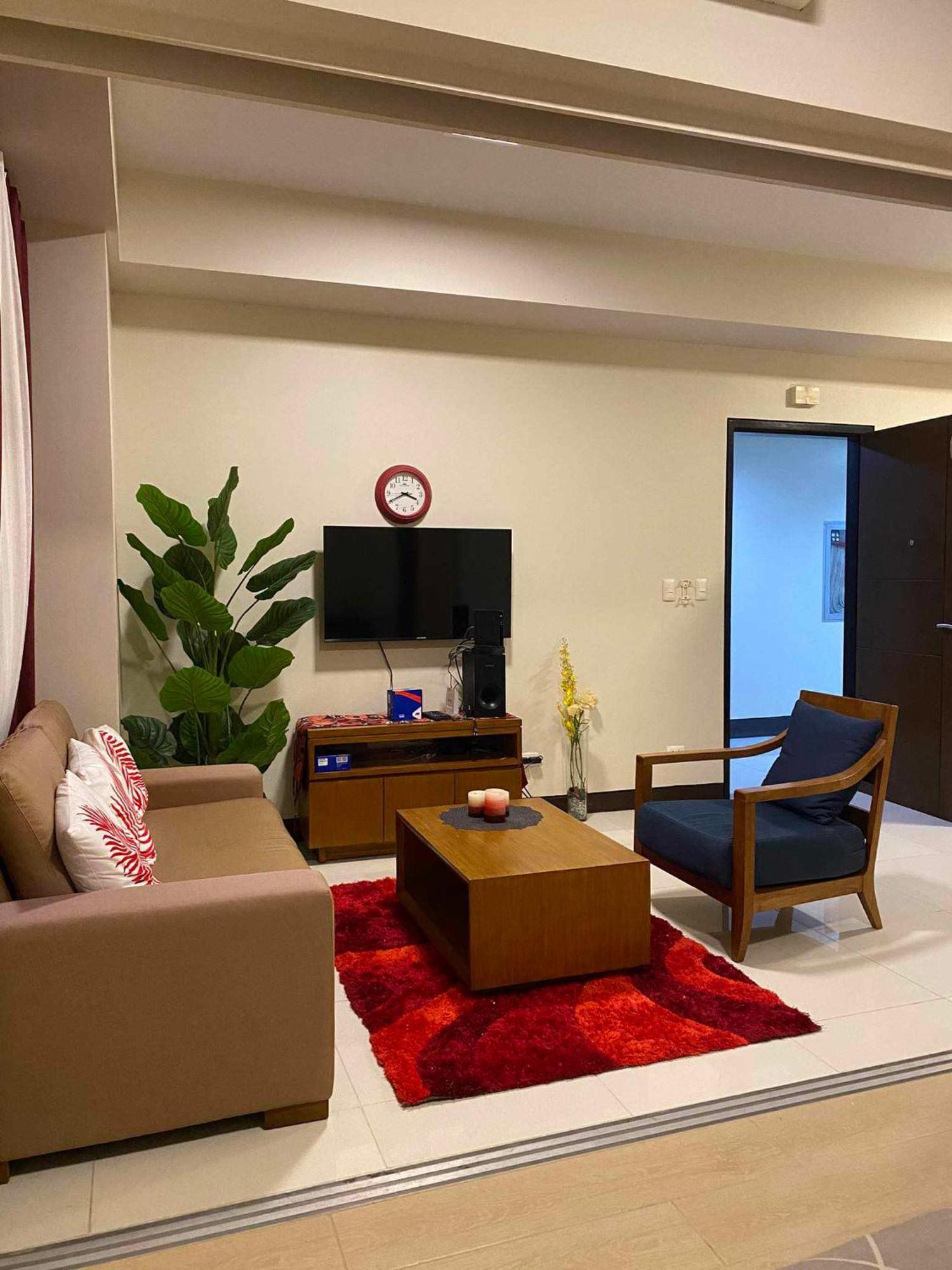Mactan Newtown Beach Condo Мактан Экстерьер фото